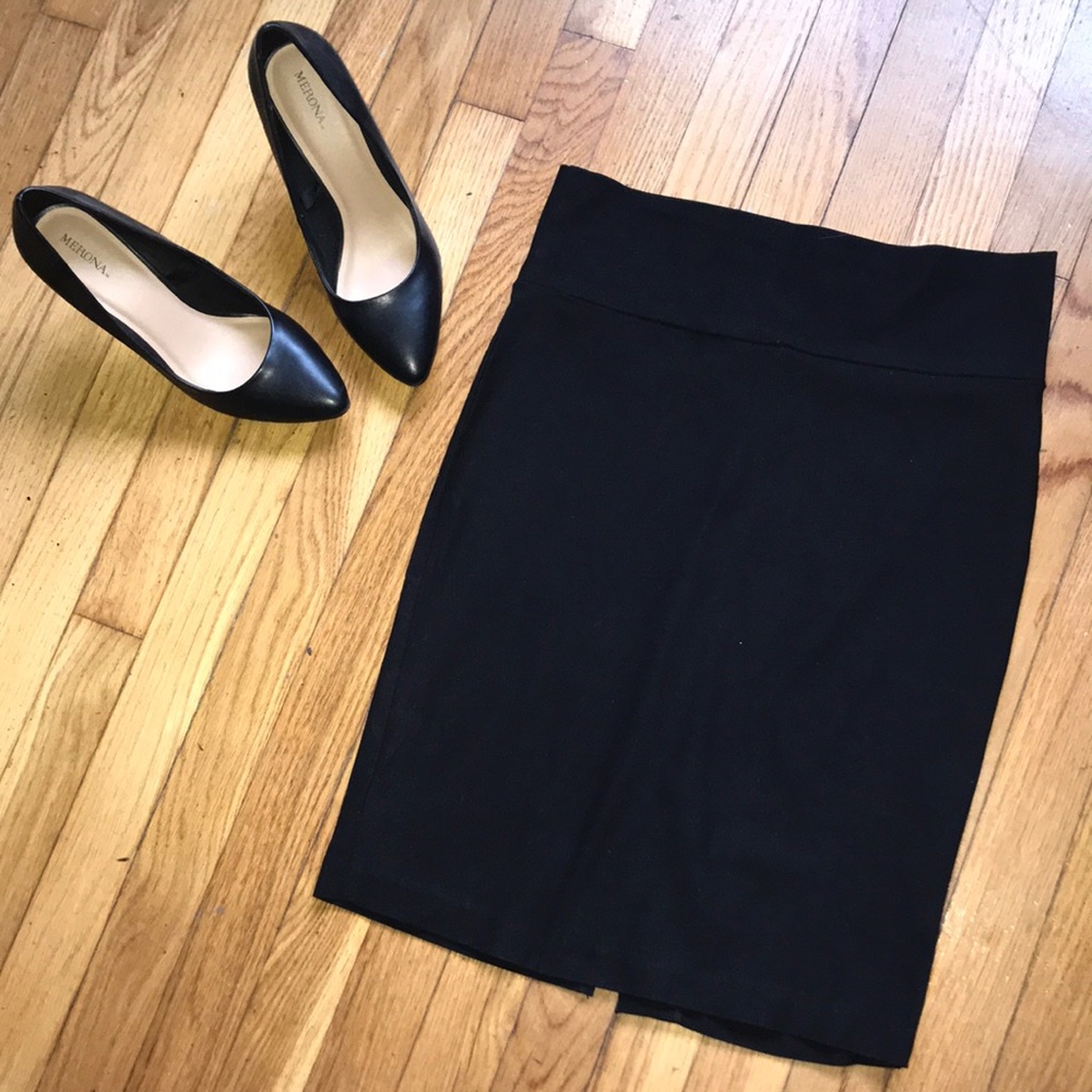 Black pencil skirt